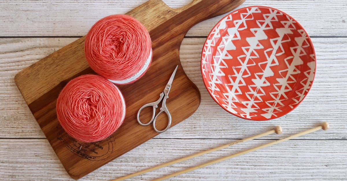 découvrez l'art du crochet : techniques, astuces et idées créatives pour réaliser vos propres accessoires, vêtements et objets de décoration en fil. convient aux débutants comme aux passionnés !