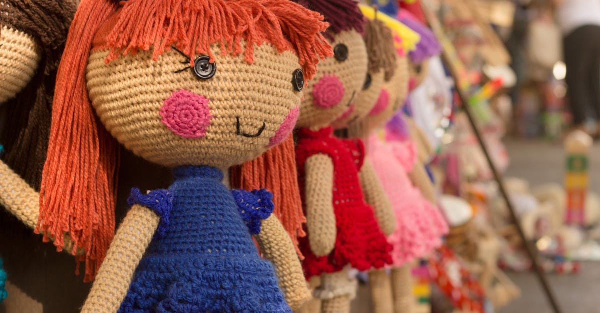 découvrez l'univers du crochet : techniques, astuces, modèles et inspirations pour réaliser facilement vos créations au crochet, que vous soyez débutant ou passionné.